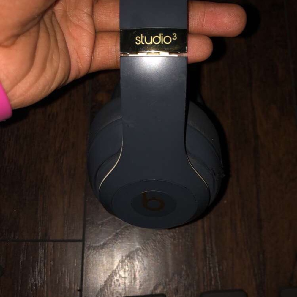 Beats headphone